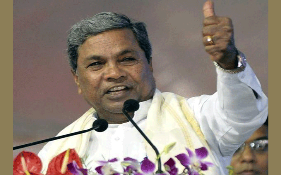 Siddaramaiah becomes 1st Karnataka CM to complete 5-year term in 40 years