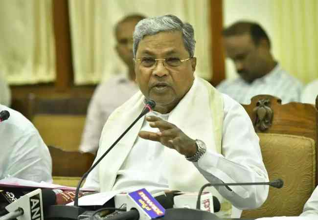 Murthys have misconceptions about Karnataka survey: CM Siddaramaiah