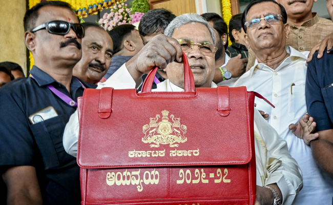 Siddaramaiah gives push for AI in Karnataka Budget