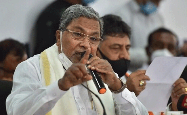 Siddaramaiah slams Amit Shah as 'political trader' who takes in corrupt people into BJP