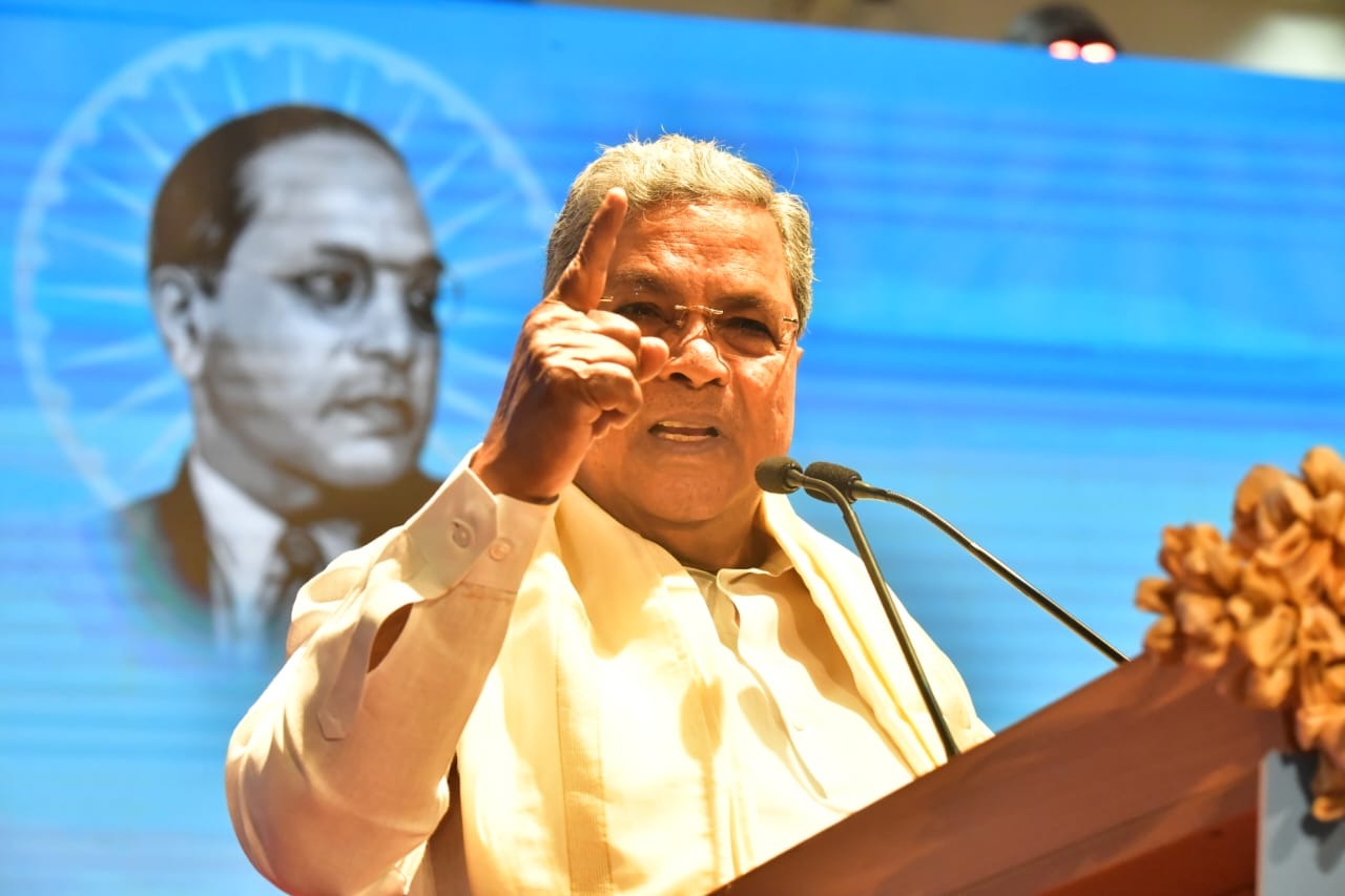 Avoid company of 'sanatanis'; remain cautious of RSS, Sangh Parivar: CM Siddaramaiah
