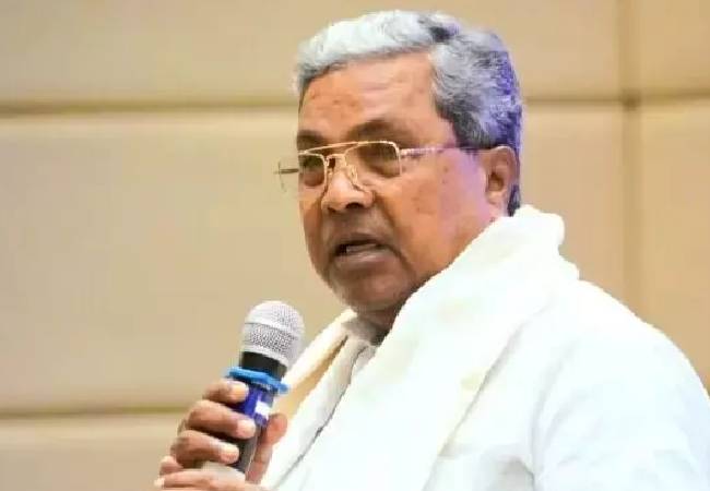 Siddaramaiah defends K'taka govt's decision to revert to old ballot system, asks why BJP fears it
