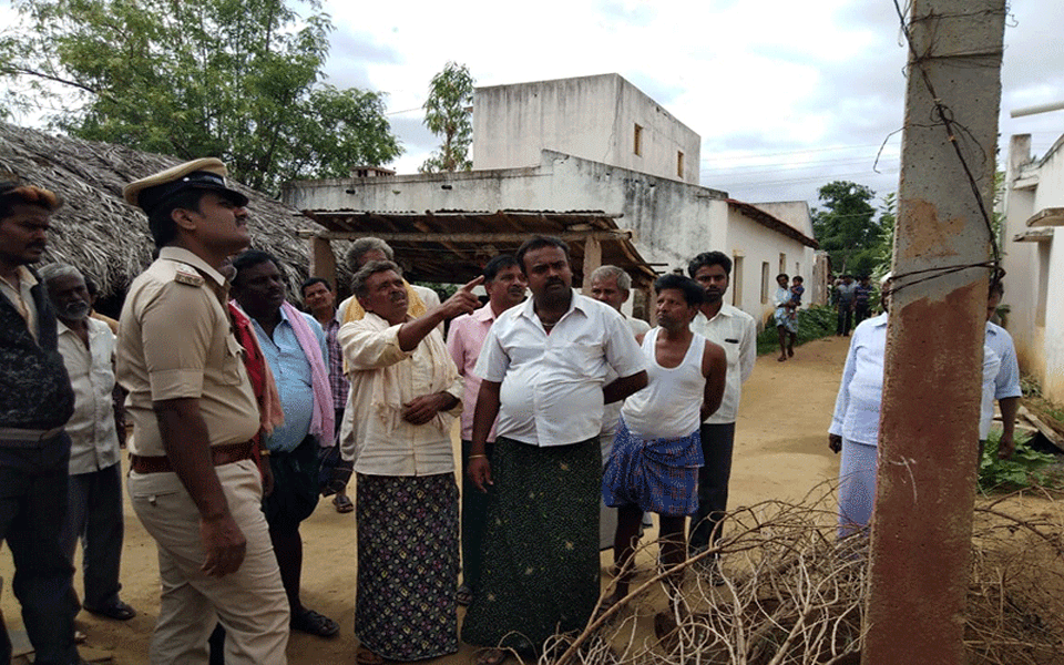 Tumkur: Two die of electrocution