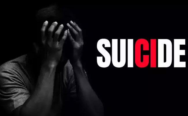 Government school teacher in Shikaripura allegedly commits suicide by hanging in classroom