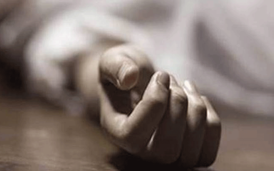 Woman tries to commit suicide at polling station