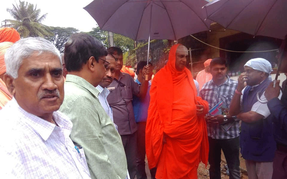 Ready to give houses and education to Kodagu people: Sri Shivarathri Deshikendra Swamiji