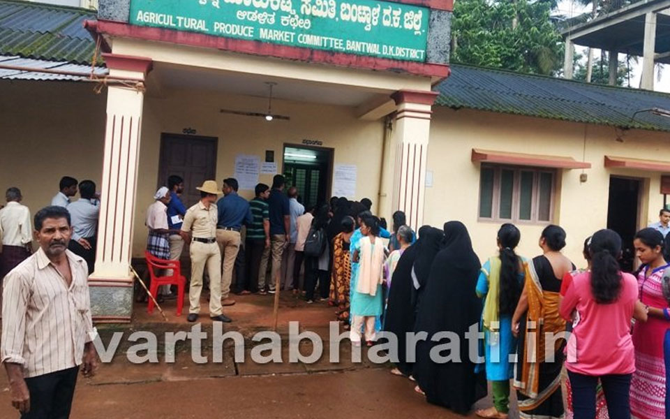 Voting underway in Karnataka civic polls