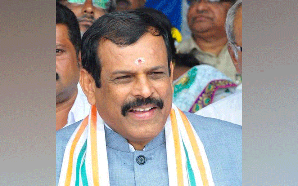 15 Bjp Mlas Wish To Join Congress Congress Mla Venkataramanayya 