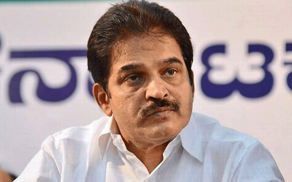 DK Shivakumar was blocked entry into hotel on the instructions of Centre: KC Venugopal