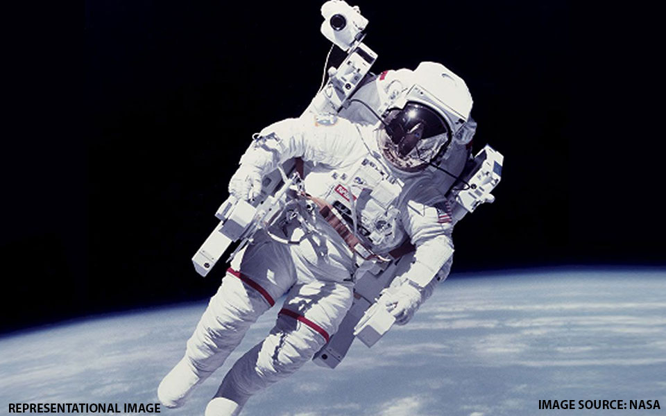 2 NASA astronauts to take spacewalk next week