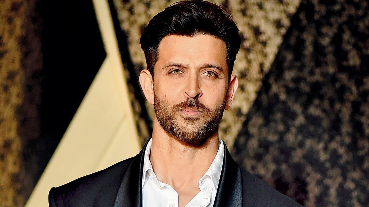 Twitter users see "middle-class problems" in Hrithik Roshan's latest selfie; read here
