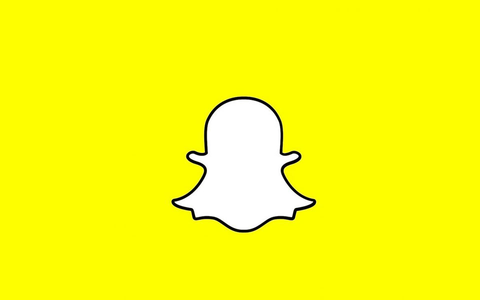 Snapchat's daily user count slips to 188 mn