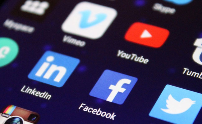 Govt to enable citizens to file FIR against social media firms for IT rule violation