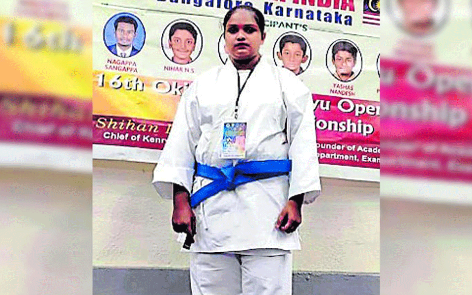 Despite kidney stone problem, bagged gold medal in karate: Kolar's Kausar brought laurels to nation
