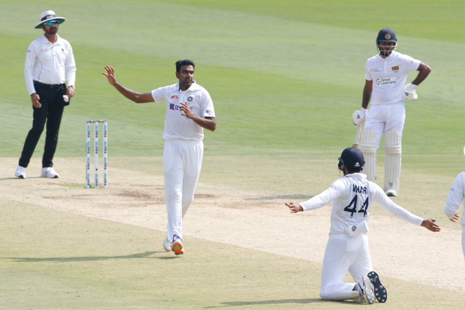 India complete Lankan series-whitewash with massive 238-run win in second Test