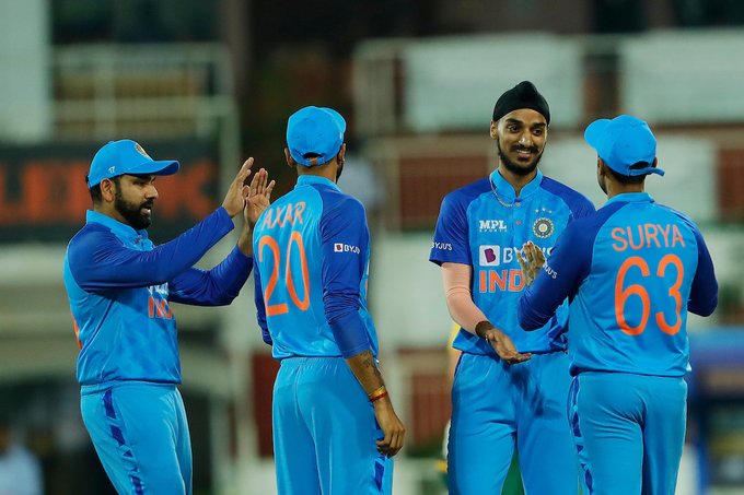 1st T20I: Arshdeep, Chahar restrict South Africa to 106/8