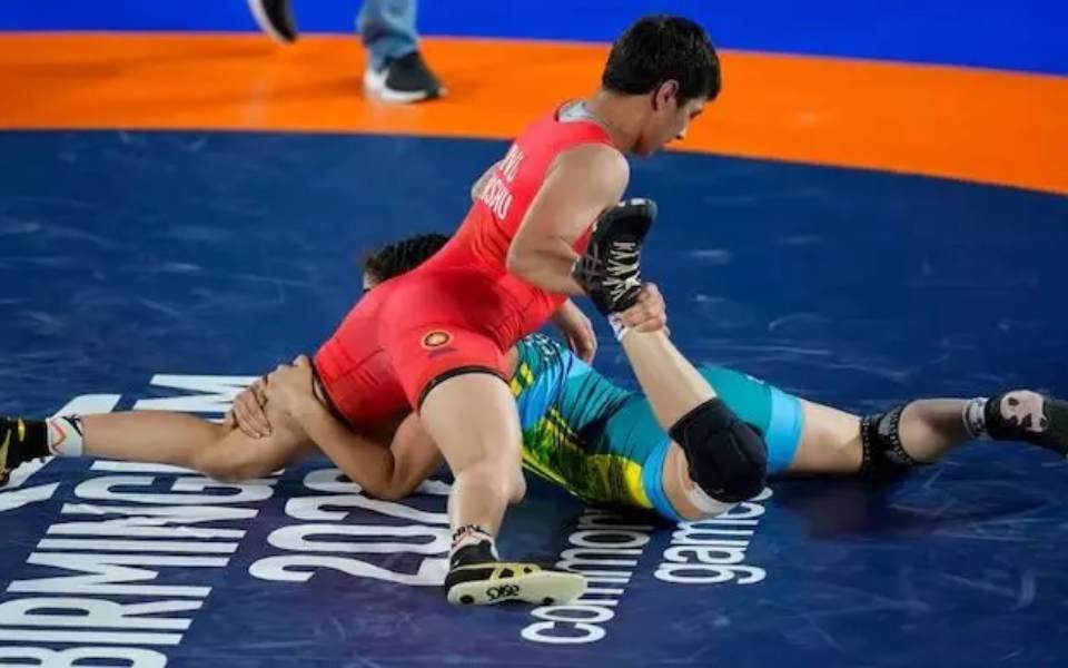 IOA dissolves ad-hoc committee for wrestling, WFI to take charge