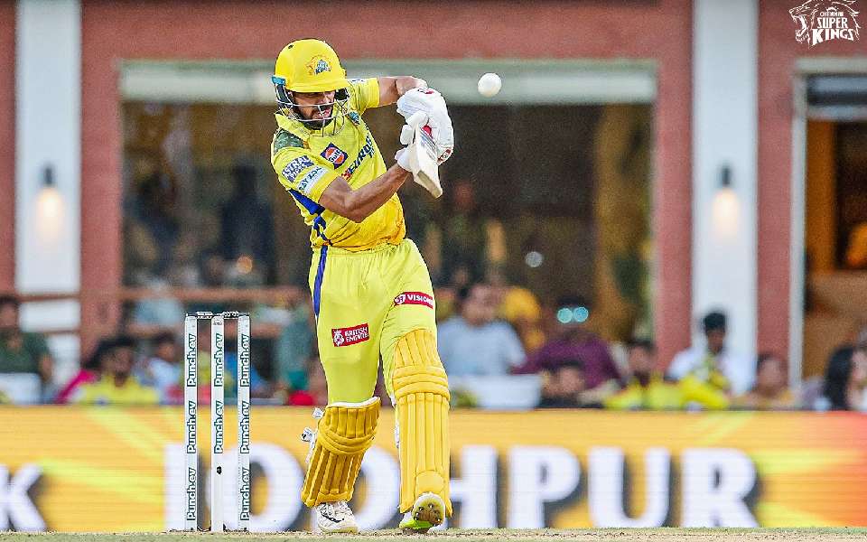 Chennai Super Kings beat Rajasthan Royals by 5 wickets in low-scoring IPL thriller