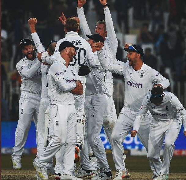 Aggressive England beats Pakistan by 74 runs in 1st test