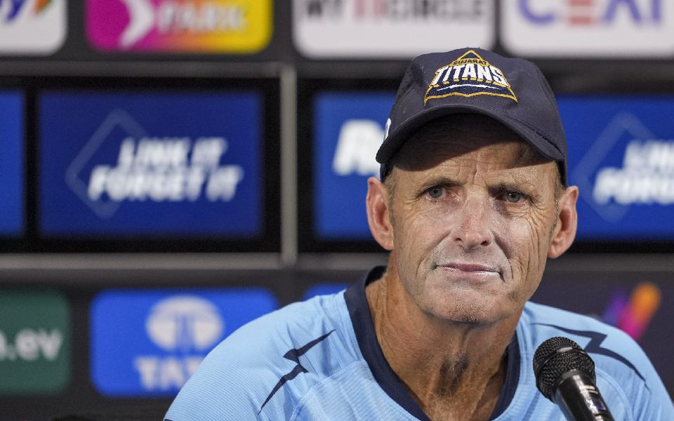 Gary Kirsten resigns as Pakistan's limited-overs coach