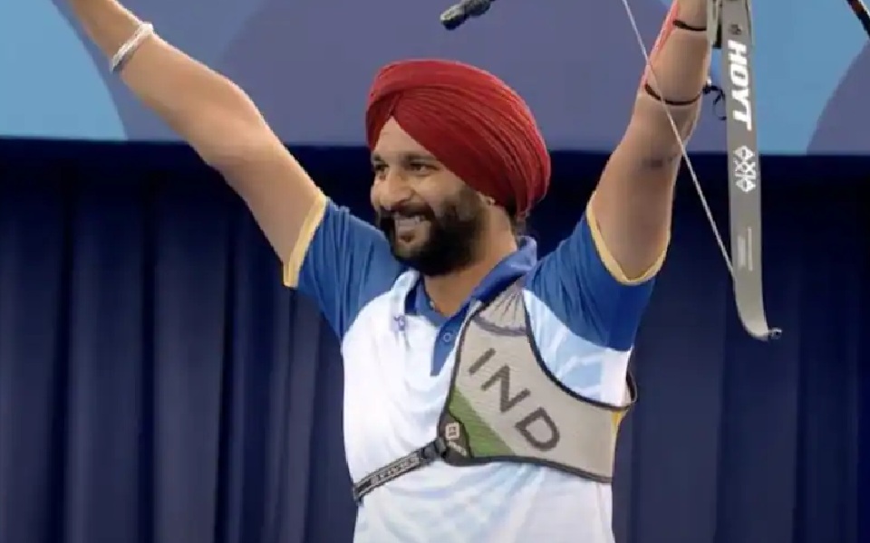 Archer Harvinder Singh wins historic gold in Paralympics