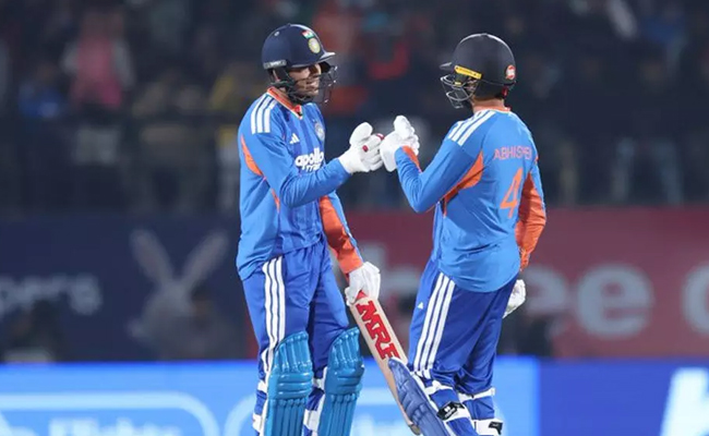 India beat SA by 7 wickets in third T20I to take 2-1 lead in 5-match series