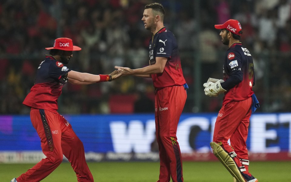 RCB beat RR by 11 runs in IPL