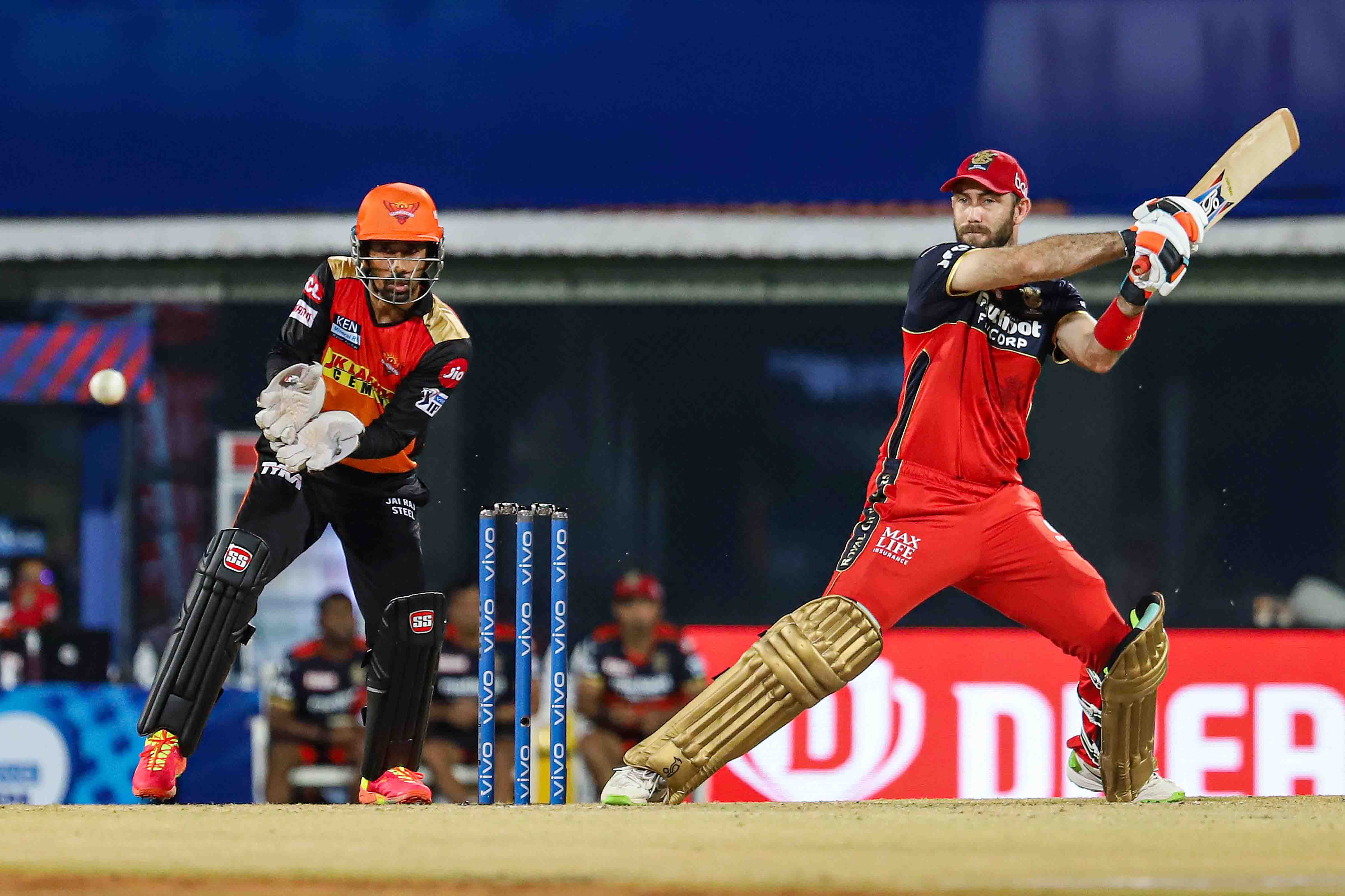 Glenn Maxwell lifts RCB to 149/8 against SRH