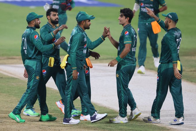 Pakistan enter Super 4s with record win over Hong Kong, meet India on Sunday