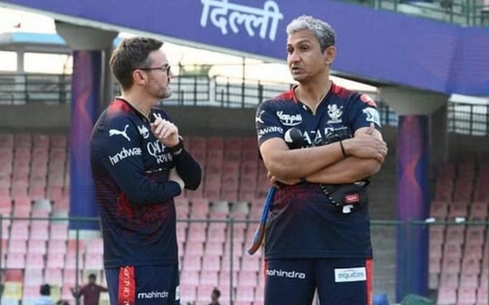 RCB review contracts of Hesson, Bangar; franchise may part ways with coaches