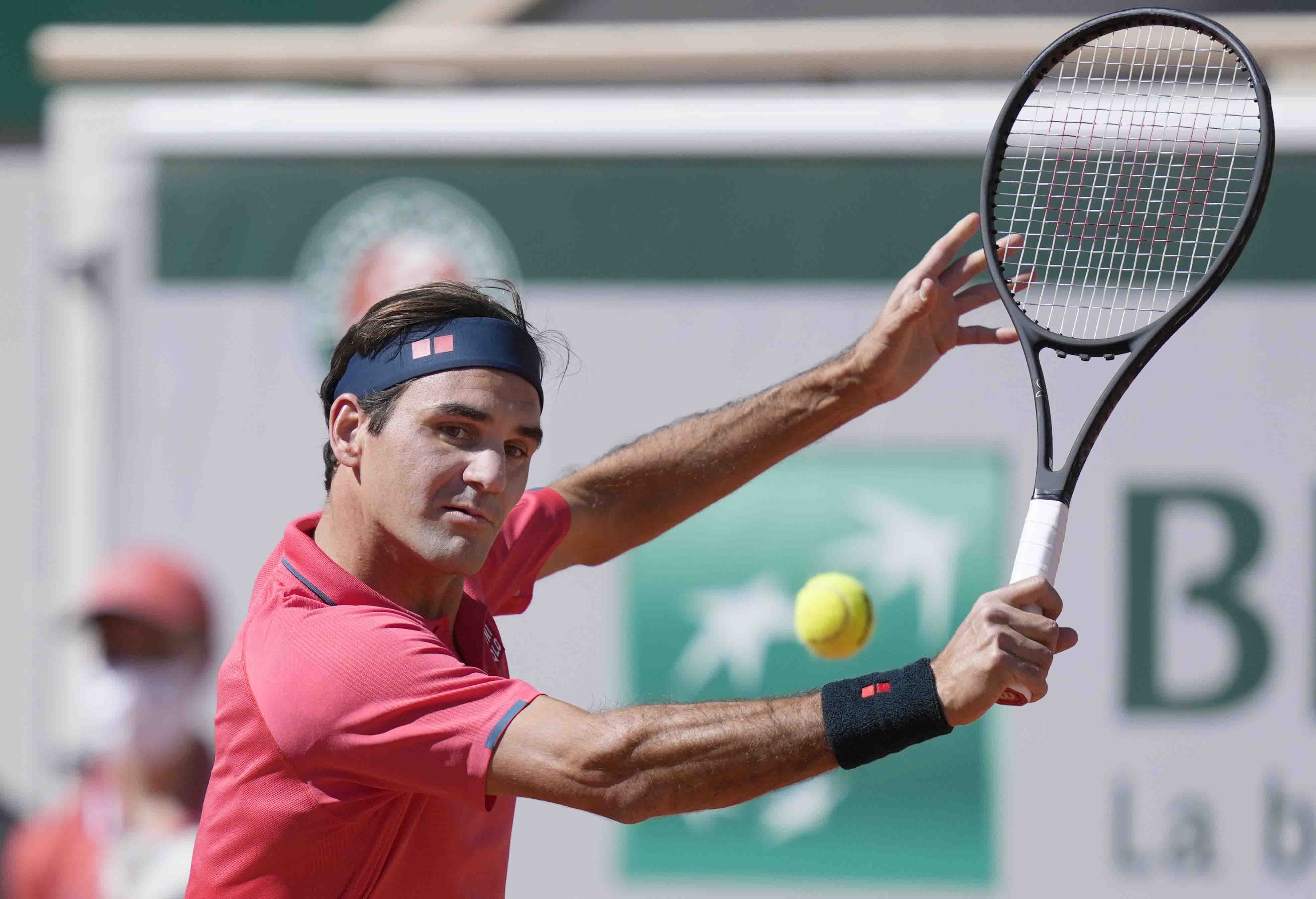 Roger Federer chooses rest, withdraws from French Open