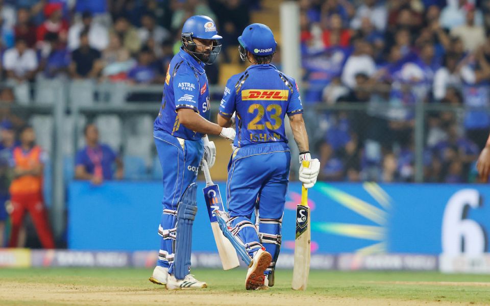MI thrash RCB by 7 wickets to register second win in IPL