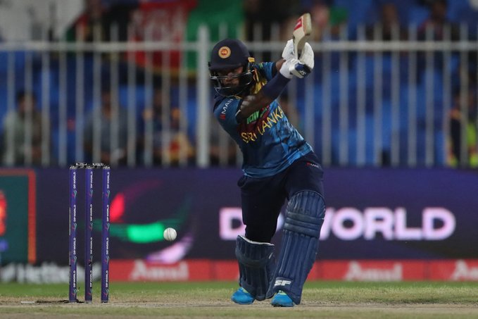 India lose to Sri Lanka, stare at elimination