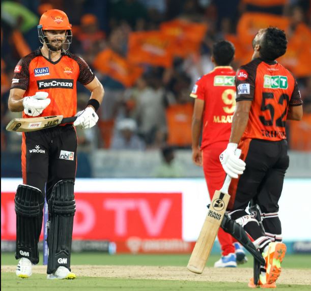 Tripathi, Markande shine as SRH open account in IPL