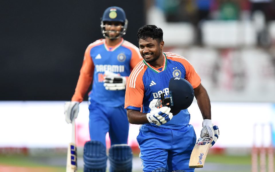 Samson scores hundred, powers India to 202/8 against SA in 1st T20I