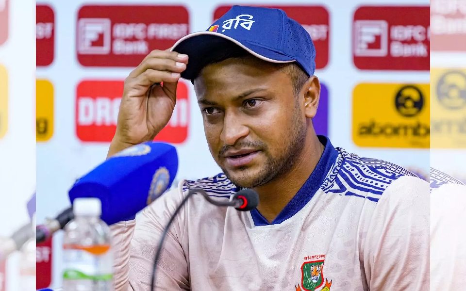 Shakib Al Hasan banned from bowling in ECB-run competitions for "illegal bowling action": Report