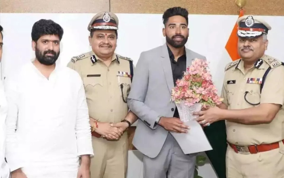 Cricketer Mohammed Siraj officially takes charge as DSP in Telangana