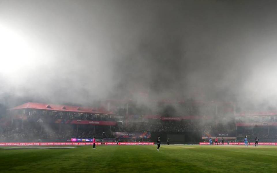 Sri Lanka cancel training due to "severe" air pollution in Delhi, Bangladesh brave it out with masks