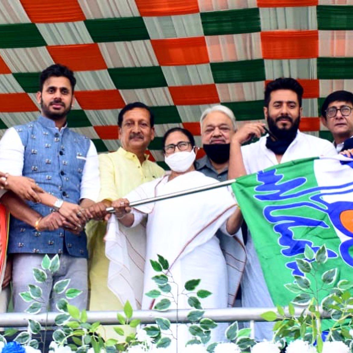 Cricketer Manoj Tiwary joins TMC ahead of Assembly elections