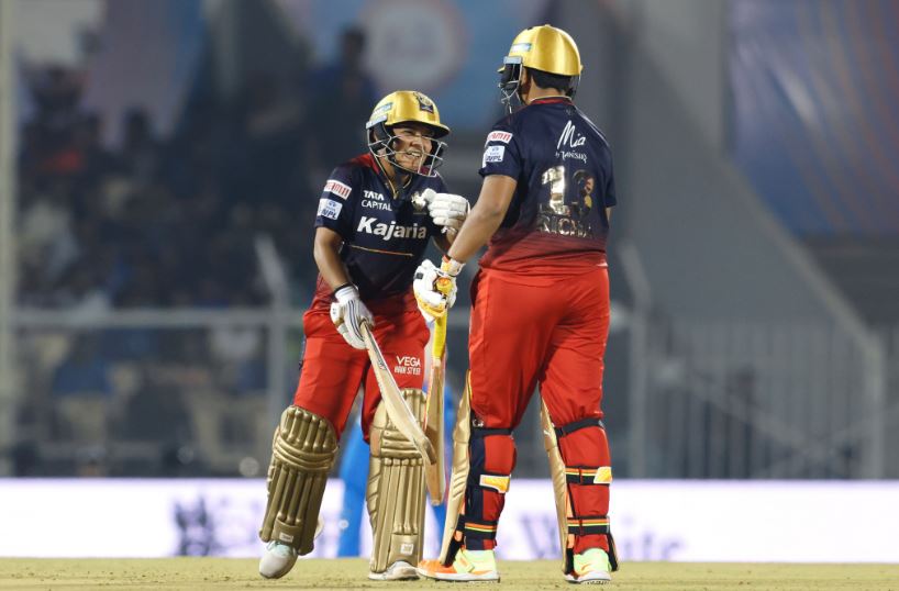 WPL: RCB 155 all out against Mumbai Indians