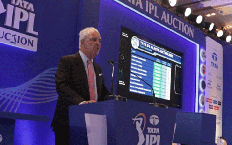 Auctioneer Hugh Edmeades collapses during IPL auction, taken to hospital