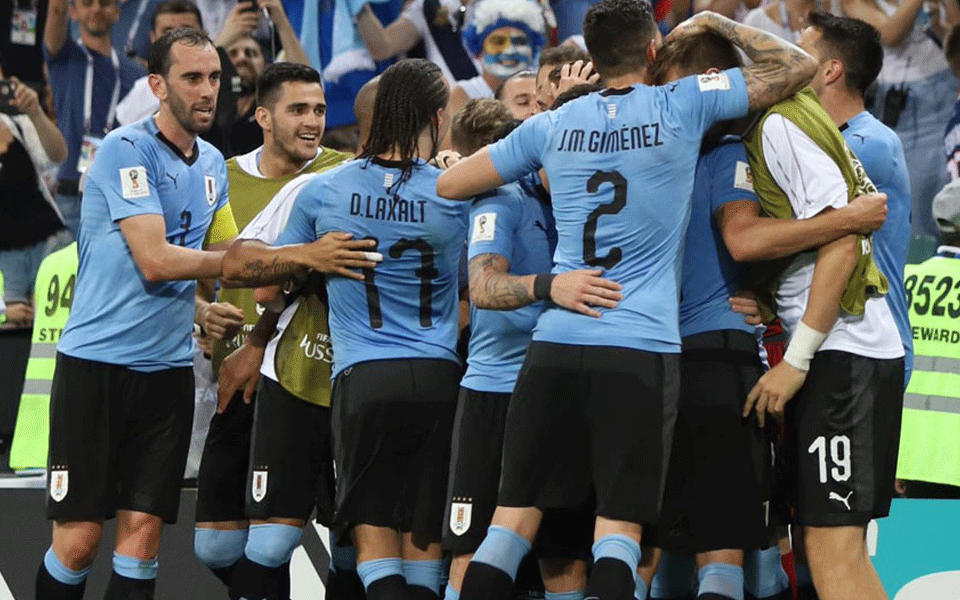 Uruguay beat Portugal to enter FIFA World Cup quarters