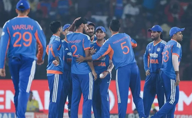 Pandya''s blazing fifty, ruthless bowlers earn India 101-run win over SA