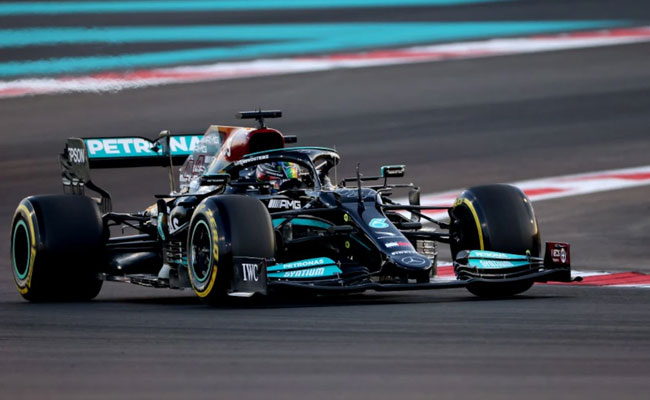 Hamilton crashes in final practice for F1 title-deciding Abu Dhabi GP ahead of qualifying