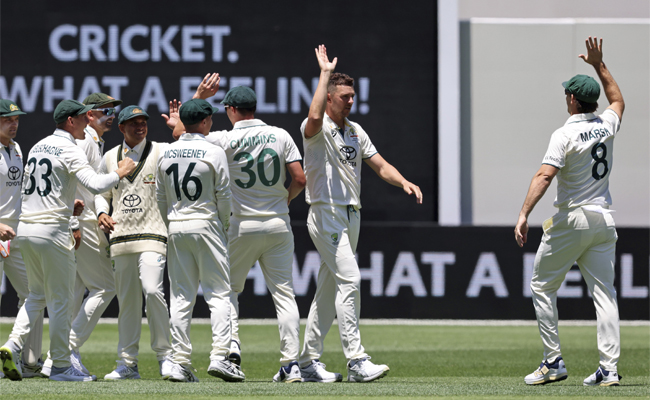 India 51/4 at lunch on Day 1 of opening Test against Australia