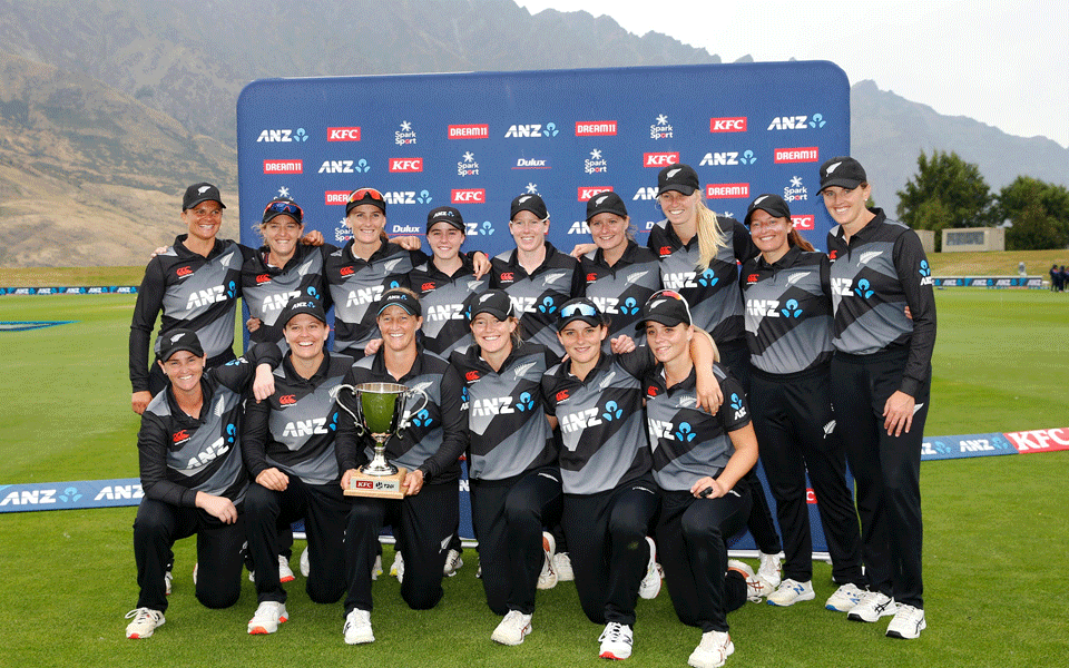 Indian women's team suffers 18-run loss to New Zealand in one-off T20 International