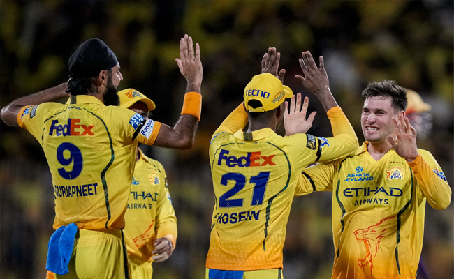 CSK crush KKR by 32 runs in IPL contest