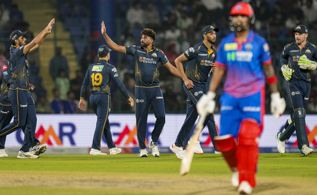 GT beat DC by one run in a thriller