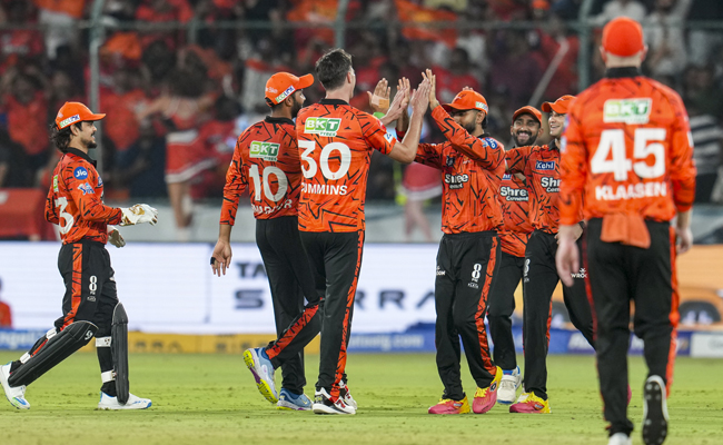 Klaasen, Kishan power SRH to 33-run win, top spot