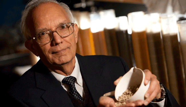 Indian-American soil scientist, winner of World Food Prize, for stopping of stubble burning in India